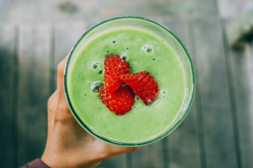 green, smoothie, strawberries, fruit, food, drink, healthy, glass, smoothie, smoothie, smoothie, smoothie, smoothie